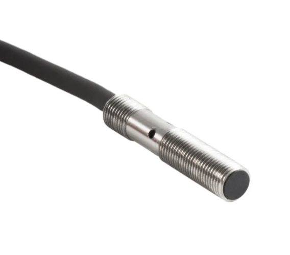 Omron E2E X10F1 2M OMS PROX SENSOR SN : 10MM M30 SHIELDED DC 3WIRE 2M PREWIRE PNP NO