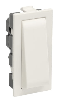 Legrand 673401 6 A SWITCH SP 1 WAY 1 MODULE (BRITZY)