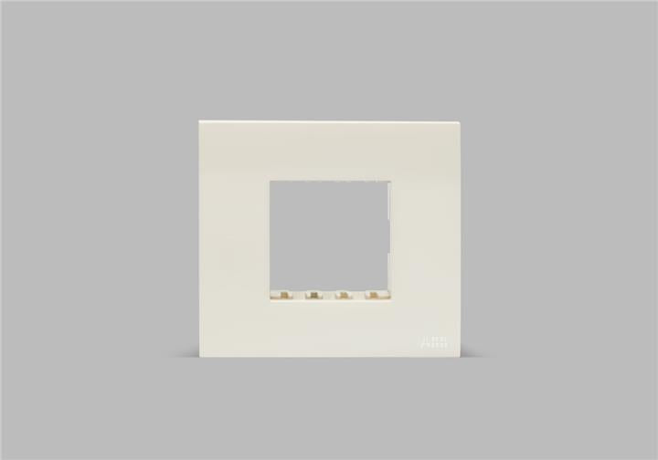 ABB IIP0233 BL 2M Plate Ivie Euro White 1SYK100001A1072