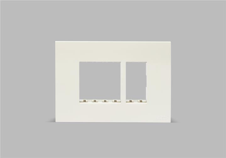 ABB IIPP343 BL 3M Plate Power Ivie Euro White 1SYK100001A1073