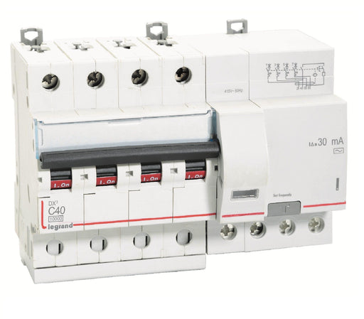 Legrand 411368 40A FP 30mA 10KA C~ AC:240415V DX3 RCBOs