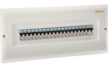 Legrand 507603 EKINOX 16way SPN'DB IP 30