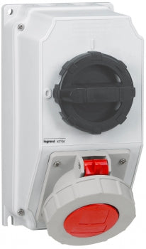 Legrand 657106 P17 Tempra Pro IP 6667 LV 32 A for refrigerated containers