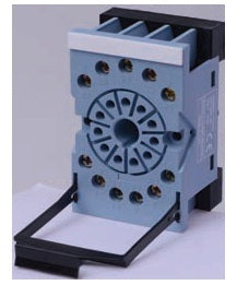 Siemens 7RQ02011CX00 10A Din Rail Mounting Plug In Relay Timing And Monitoring Devices