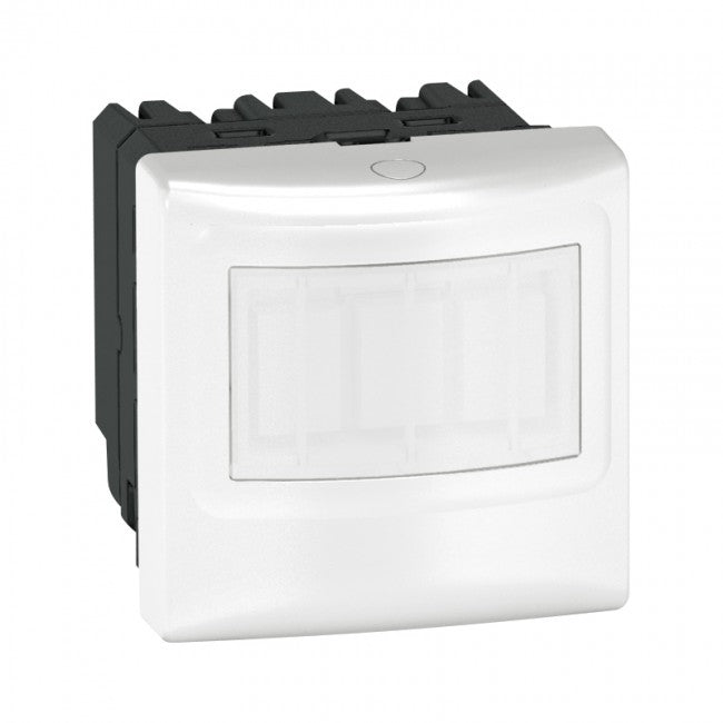 Legrand PIR SENSOR WITH NEUTRAL 2 MODULE MALE LEGRAND